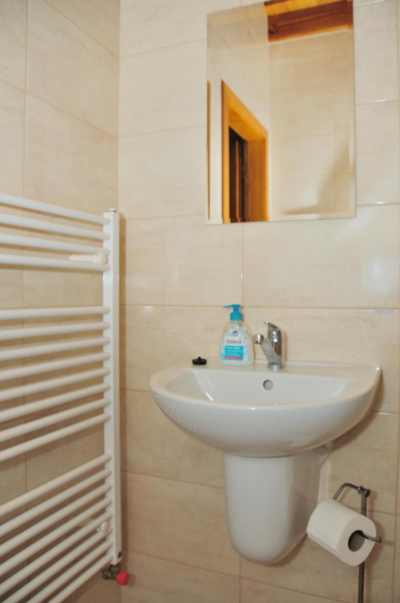Néró Apartman Veľký Meder Exterior foto