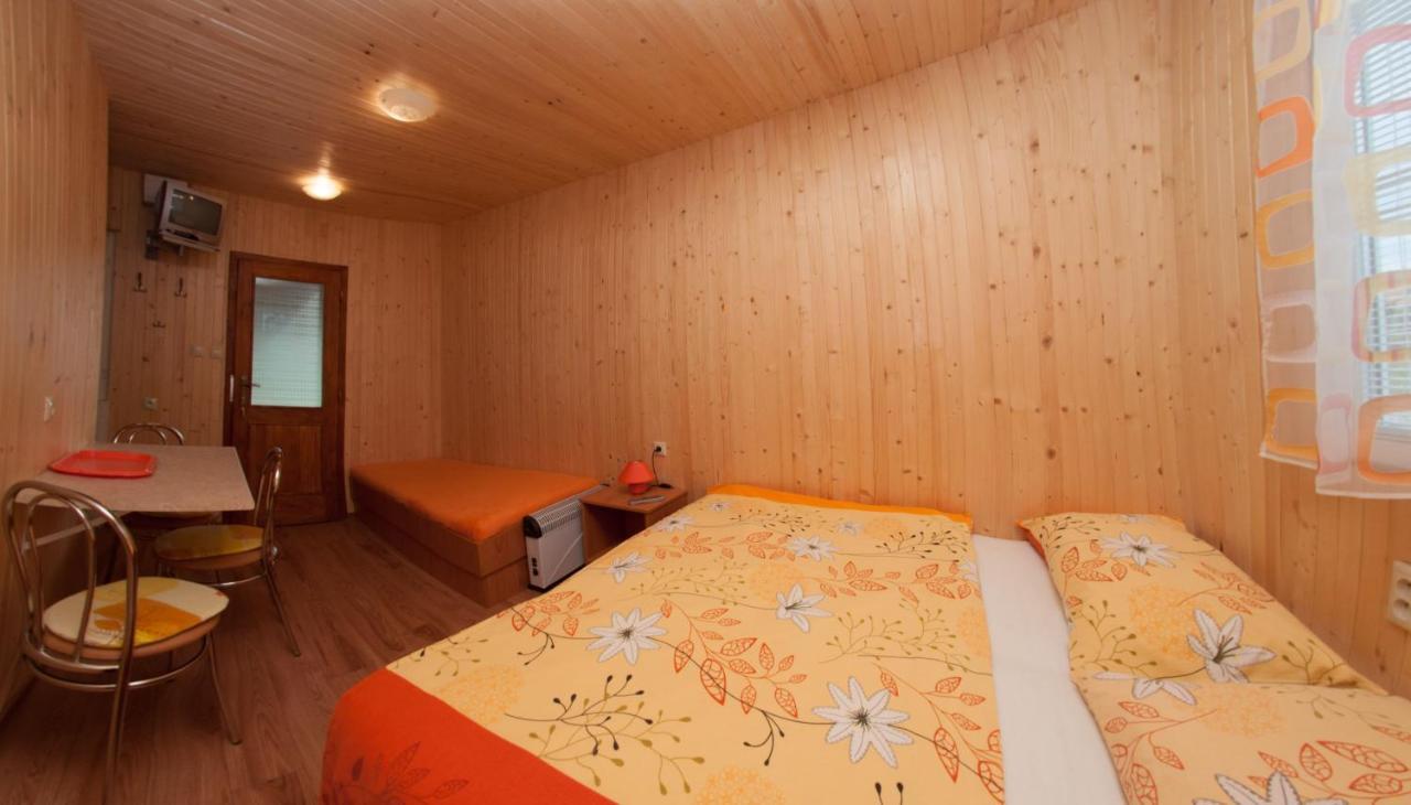 Néró Apartman Veľký Meder Exterior foto